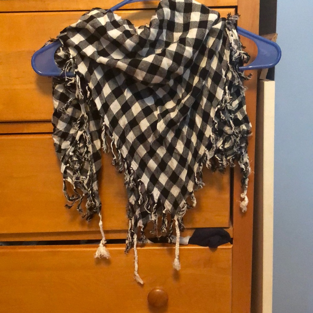 Triangle shaped scarf